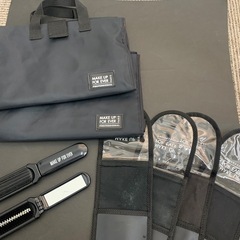 MAKE UP FOR EVER プロフェッショナルバッグの画像