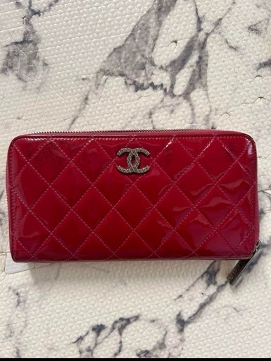 CHANEL マトラッセ パテントココマーク　エナメル 長財布