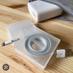 【短期間のみ使用】無印良品　ケータイ　ケーブル収納の画像