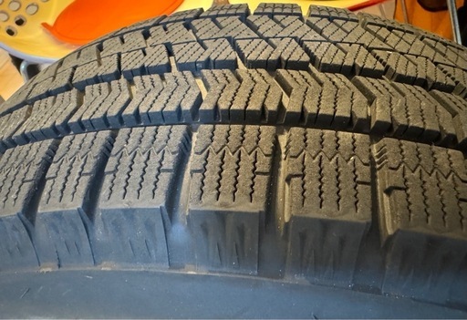 ブリヂストン　ブリザックVRX2  205/65/R15 2017年製　アルミ付　