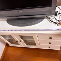 テレビ台、収納棚の画像