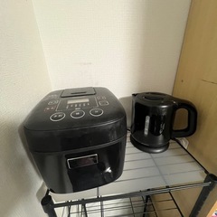 受け渡しの方決まりました!家具家電一式セット（洗濯機、冷蔵庫、トースター、レンジ、炊飯器、ケトル、ソファー、マットレス、布団一式）の画像