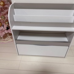 子ども用絵本棚