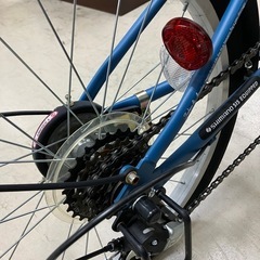 I2412-650 PROVROS 20インチ折りたたみ自転車 6段変速 カゴ付き 年式表記無し キズ汚れ有り タイヤの空気少な目です 後輪ブレーキの効きが悪いです（前輪ブレーキはOK） ギア変速動作確認済み 店頭では空気を入れることはできません 現状お渡しの画像