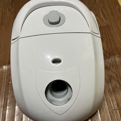 クリーナー美品❤️☆何処でも掃除機にいかがでしょうか？の画像