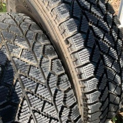 TOYOスタッドレスタイヤの画像