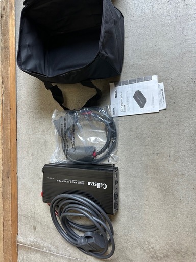 セルスター 正弦波インバーター SI-1500/12 定格出力1,200W(最大1,500W) USB(定格2.4A) コード長2.0m 12V車専用 CELLSTAR