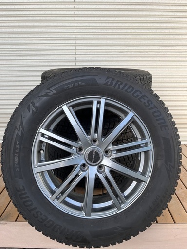 スタッドレスタイヤホイール付ブリザックDM-V3 225/65R17
