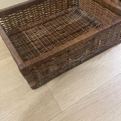 木製のタンスの画像