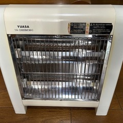 電気ストーブ　YUASA YA-D800M(WH)