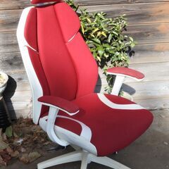 ゲーミングチェアの画像