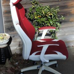 ゲーミングチェアの画像