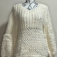 美品　ONESPO　モコモコセーター　M
