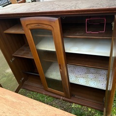 食器用タンスの画像