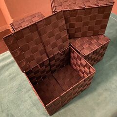 小物入れ　ペーパー入れ　蓋つきの画像