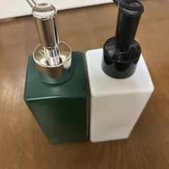 ガラス製ボトル ディスペンサー 新品未使用の画像
