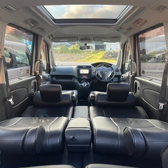 希少！パノラミックルーフ付き☆月々1.2万円〜分割払い可❗️車検2年付き！大人気☆日産 セレナ ハイウェイスター☆SDナビ☆走行中DVD見れます☆ETC☆バックカメラ☆ドラレコ付きのフル装備☆両側電動スライドドア☆クルーズコントロール搭載☆ウィンカーミラー☆フル装備☆事故修復歴無し☆車内広々三列シート‼️の画像