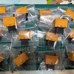 【大量入荷！】ウィンカーリレー8ピン