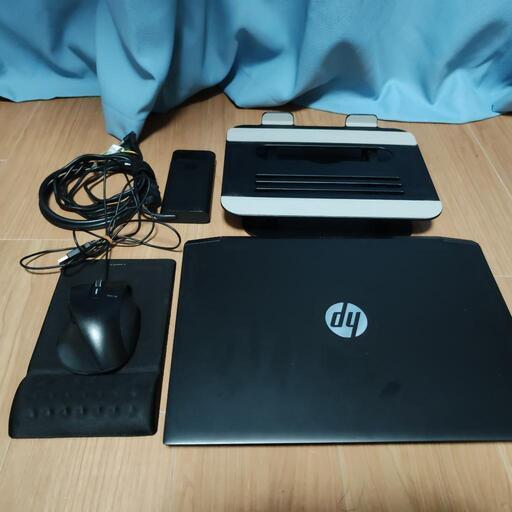 多分2020年製ゲーミングノートパソコン HP 15\n\nライゼン7 3750h\n\ngtx1650\n\n