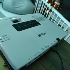 【薄型】ビジネスプロジェクターお譲り致します。の画像