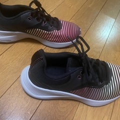 UNDER ARMOUR UAチャージド ブリーズ トレーナー3 23.5cmの画像