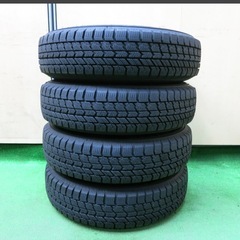 22年製 145/80R13 スタッドレスタイヤ付きアルミホイール 4本の画像