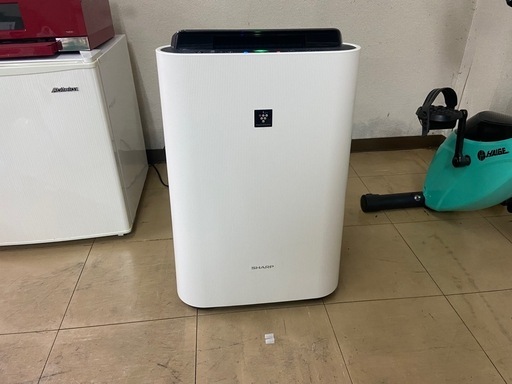 中古美品 SHARP シャープ 加湿空気清浄機 KC-F40-W 2017年製 プラズマクラスター 通電 動作確認済み