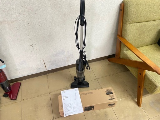 【中古・美品】ツインバード サイクロンスティック型クリーナーTC-E123 2023年式 通電 動作確認済み 最終値下げ‼️