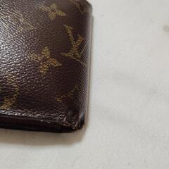 ロイビトン財布