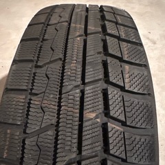 スタッドレスタイヤ（４本） の画像