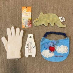赤ちゃん　衛生用品&おもちゃ2点