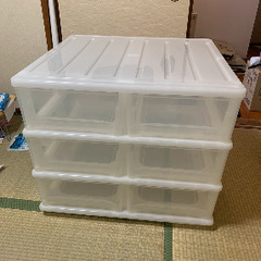 ニトリ　キャスター付き押入れ収納ケース FD（3段2列）