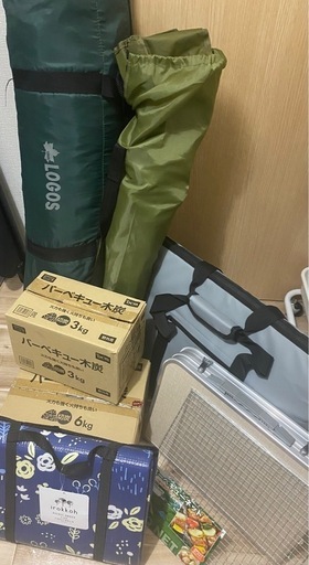 最終値下げ　アウトドア用品まとめ売り　タープテント　アウトドアチェア　アウトドアテーブル　木炭　保冷バッグ　レジャーシートマットなど　バーベキューやキャンプに