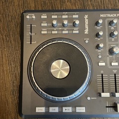 Numark Mixtrack Pro DJ Mixer ヌマーク の画像