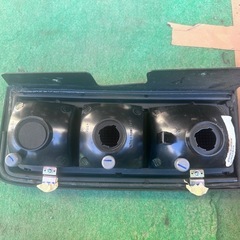 GM HUMMER H2 テールランプ L/R  の画像