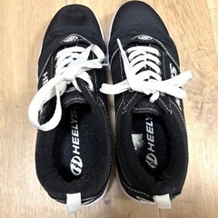 HEELYS ユニセックス　レディース　メンズ　子供用 フットウ...