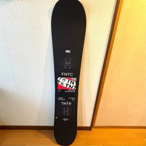 値引き対応可能 美品 FNTC TNTR 150cm BLACK/RED 21-22モデル