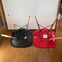 イームズ リプロダクト チェア レッド ブラックの画像