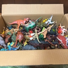恐竜セットの画像
