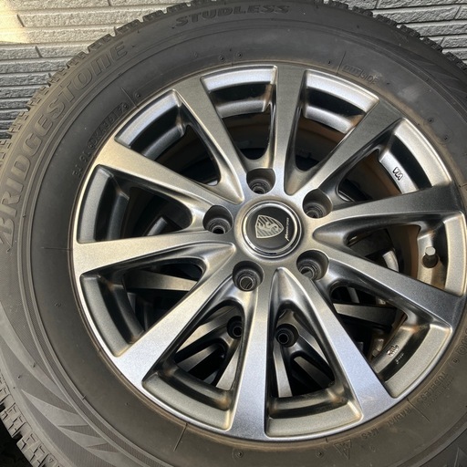 スタッドレスタイヤセット