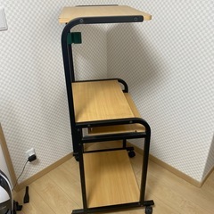 美品　【今月まで】パソコンラック　パソコンテーブル の画像