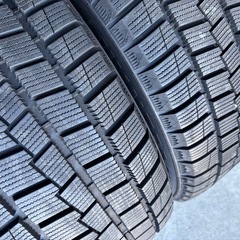 225/55R17バリ山スタッドレス4本セットの画像