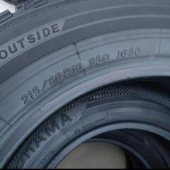 16インチ　4本　スタッドレスタイヤ　215/60R16の画像