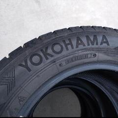 16インチ　4本　スタッドレスタイヤ　215/60R16の画像