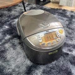 炊飯器　10合炊き　象印の画像