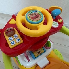 アンパンマンよくばりビジーカーDXの画像