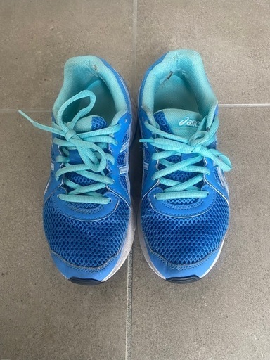 asics スニーカー