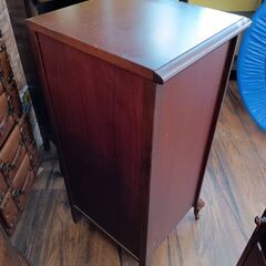 東海家具 Sri Tokai　5段チェスト　アンティーク　サイズ（約幅44.5×奥40×高90　　■近隣配送無料 買取GO‼　栄和店の画像