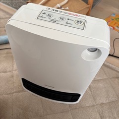 【アイリスオーヤマ】セラミックファンヒーター【使用期間三ヶ月】