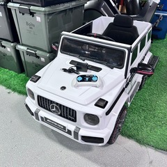 5124【美品】メルセデスベンツ　AMG G63 電動乗用　ラジコンカー